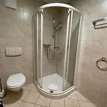 International House Zw 3